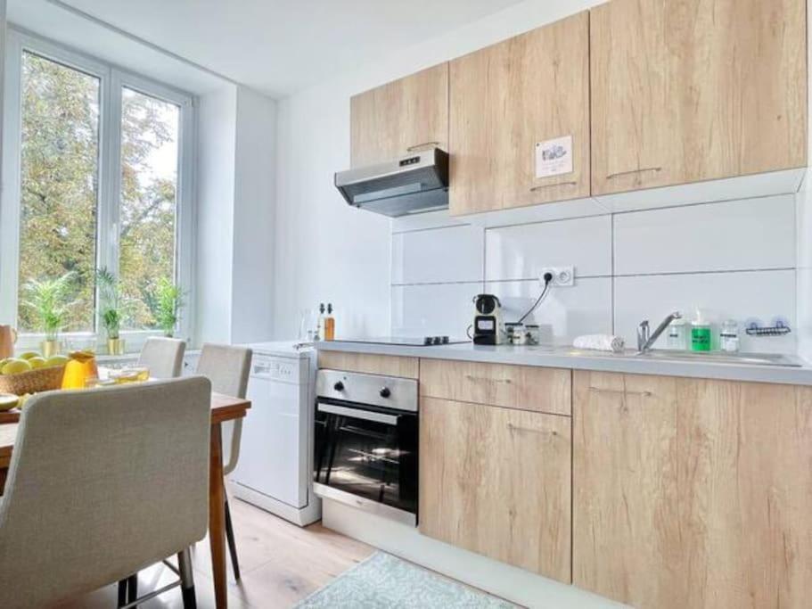 1 Appartement 3P Ideal Famille Travail Renove Lumineux Parking Gratuit Mulhouse Esterno foto